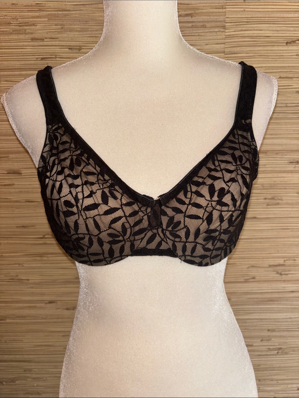 Olga Black Lace Underwire Bra - Women Intimates 36C
